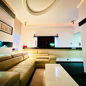  Apartman Small Lónyay